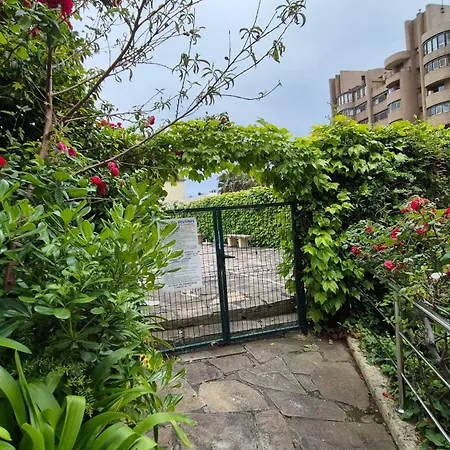 Urbanizacion Delfines Appartement